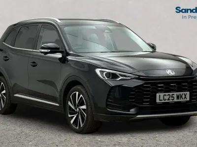 Second-hand MG ZS Trophy 196 CP (144 kW) 2024 Negru SUV