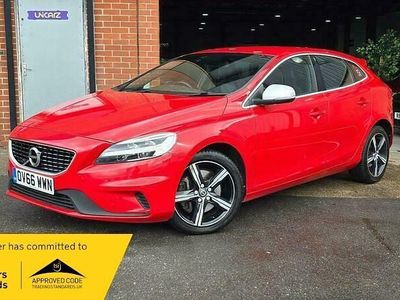 Used Volvo V40 R-Design 152 HP (111 kW) 2016 Red Hatchback