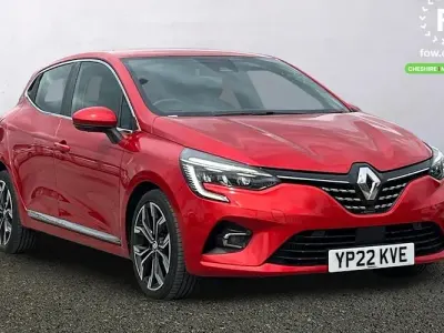 Used Renault Clio SE 90 HP (66 kW) 2022 Red Hatchback