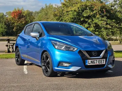 Usado Nissan Micra N-Connecta 90 HP (66 kW) 2017 Azul Citadino