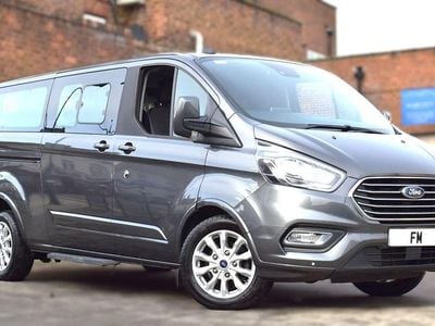 Used Ford Tourneo Titanium 130 HP (95 kW) 2023 Grey MPV