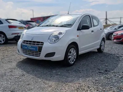 Used Suzuki Alto 68 HP (50 kW) 2013 White Hatchback