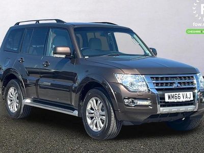 Used Mitsubishi Shogun 190 HP (139 kW) 2017 Brown SUV