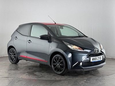 Used Toyota Aygo x-press 69 HP (50 kW) 2018 Grey Hatchback