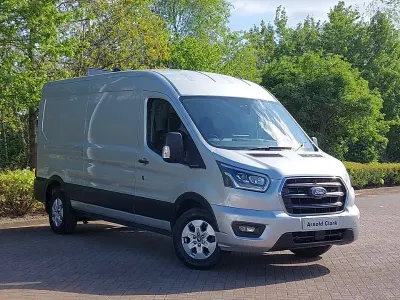 Usado Ford Transit Limited 165 HP (121 kW) 2024 Prateado Van