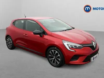Used Renault Clio Evolution 90 HP (66 kW) 2023 Red Hatchback