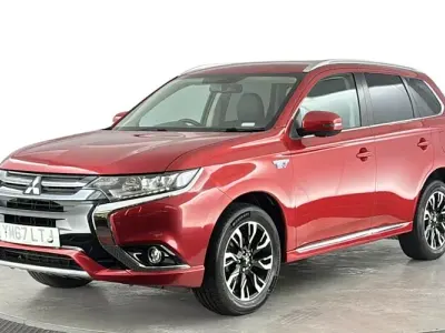 Used Mitsubishi Outlander P-HEV 203 HP (149 kW) 2018 Red SUV
