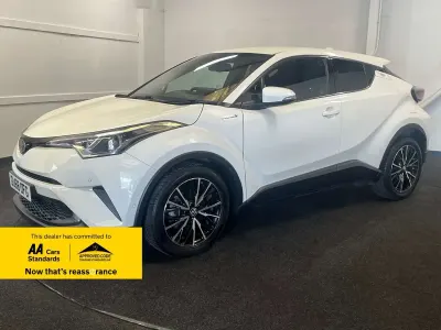 Used Toyota C-HR 122 HP (89 kW) 2018 White SUV