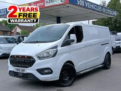 Usado Ford Transit Custom Limited 130 CV (95 kW) 2018 Blanco Van