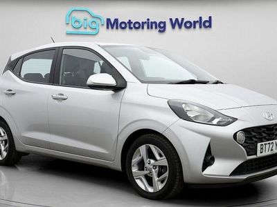 Używany Hyundai i10 SE 84 KM (61 kW) 2023 Srebrny Hatchback