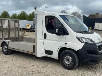 Usado Peugeot Boxer 2021 Blanco Van