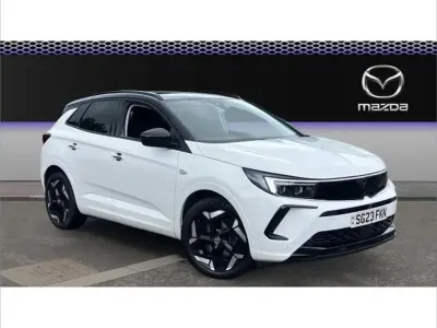 Used Vauxhall Grandland X GSe 300 HP (220 kW) 2023 White SUV