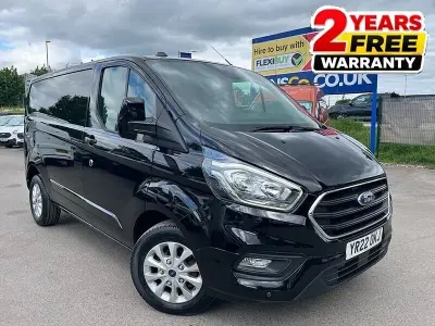 Usado Ford Transit Custom Limited 130 CV (95 kW) 2022 Negro Van