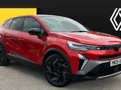 Usado Renault Symbioz Iconic Esprit Alpine 143 HP (105 kW) 2025 Vermelho SUV