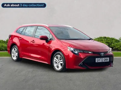 Usado Toyota Corolla 140 HP (102 kW) 2023 Vermelho Carrinha