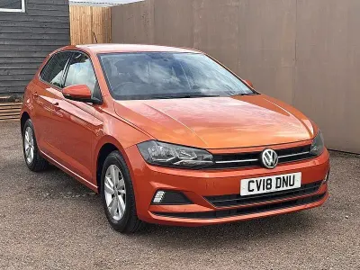 Used VW Polo SE 95 HP (69 kW) 2018 Orange Hatchback