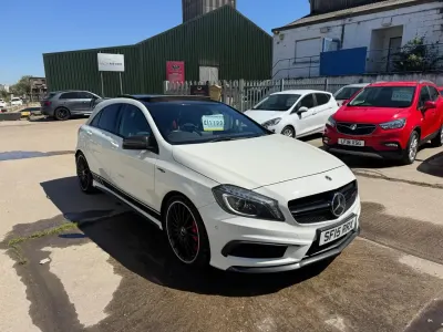 Usado Mercedes A45 AMG AMG 2015 Branco Citadino