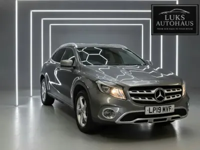 Used Mercedes GLA200 Executive 156 HP (114 kW) 2019 Grey SUV