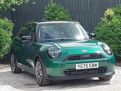 Used Mini Cooper Classic 114 kW (156 HP) 2025 Green Hatchback