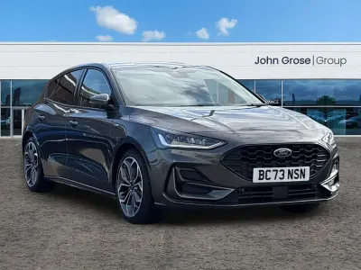 Używany Ford Focus ST-Line X 2024 Szary Hatchback