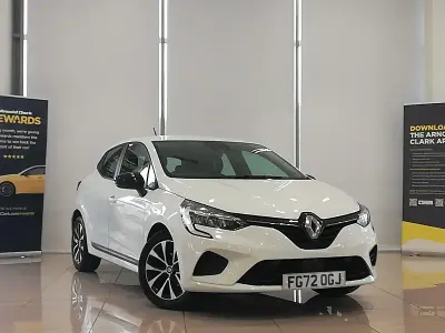 Used Renault Clio Evolution 90 HP (66 kW) 2022 White Hatchback