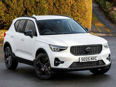 New Volvo XC40 Ultra 197 HP (144 kW) 2025 White SUV