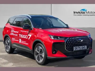 Gebraucht Chery Tiggo 7 197 PS (144 kW) 2025 Rot SUV