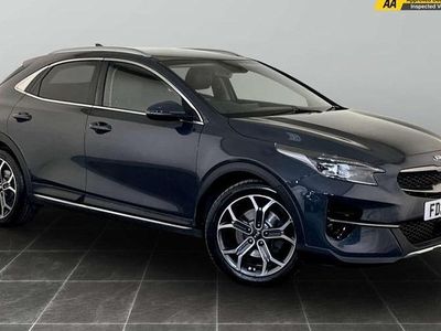 Usado Kia XCeed 136 HP (100 kW) 2021 Cinzento SUV
