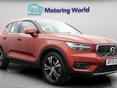 Used Volvo XC40 Inscription 197 HP (144 kW) 2021 Red SUV