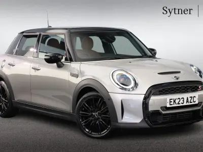 Gebraucht Mini Cooper S Exclusive 176 PS (129 kW) 2023 Silber Kleinwagen