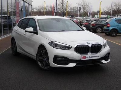 Used BMW 118 Sport Line 138 HP (101 kW) 2019 White Hatchback