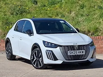 Usado Peugeot 208 GTi 110 HP (80 kW) 2025 Branco Citadino