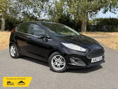 Used Ford Fiesta Zetec 105 HP (77 kW) 2013 Black Hatchback