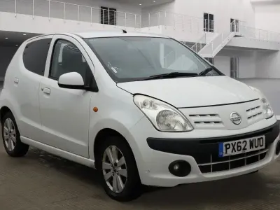Używany Nissan Pixo N-TEC 68 KM (50 kW) 2012 Biały Hatchback