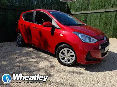 Used Hyundai i10 SE 87 HP (63 kW) 2017 Red Hatchback