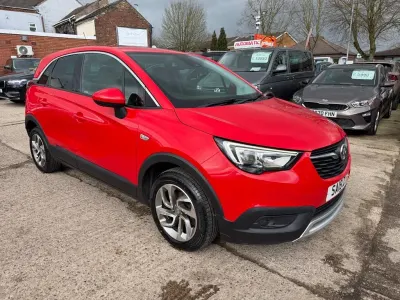 Used Vauxhall Crossland X S 99 HP (72 kW) 2018 Red SUV