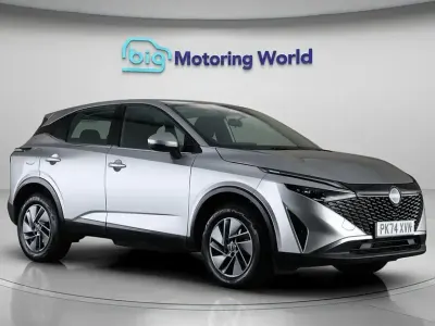 Used Nissan Qashqai Acenta Premium 140 HP (102 kW) 2024 Silver SUV