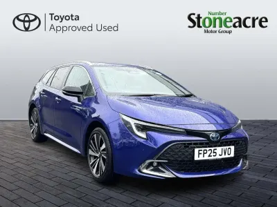 Usado Toyota Corolla Design 140 CV (102 kW) 2025 Azul Familiar