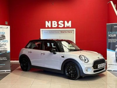 Begagnad Mini Cooper Classic 2020 Silver Halvkombi