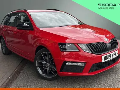 Used Skoda Octavia vRS 241 HP (177 kW) 2019 Corrida red Estate