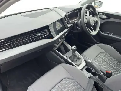 Used Audi A1 Sport 94 HP (69 kW) 2024 White SUV