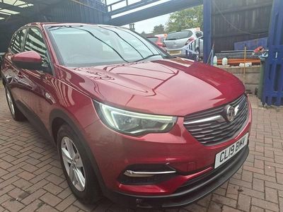 Used Vauxhall Grandland X S 130 HP (95 kW) 2019 Red SUV