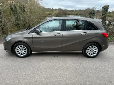 Usado Mercedes B180