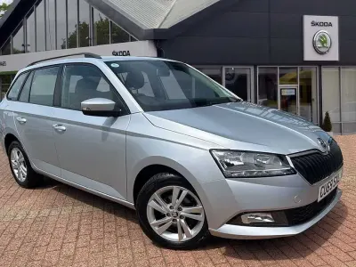 Used Skoda Fabia SE 70 HP (51 kW) 2019 Brilliant silver metallic Hatchback