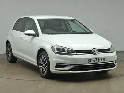 Used VW Golf VII SE 125 HP (91 kW) 2017 White Hatchback