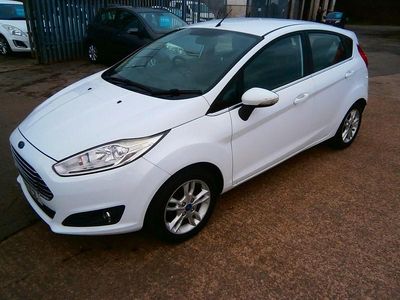Used Ford Fiesta Zetec 2016 White Hatchback