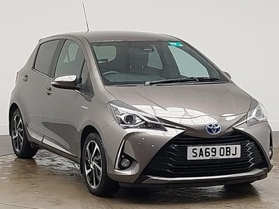Gebraucht Toyota Yaris Hybrid 100 PS (73 kW) 2019 Braun Kleinwagen