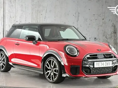 Used Mini Cooper Hatch 154 HP (113 kW) 2024 Red Hatchback
