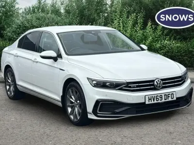 Used VW Passat Advance 218 HP (160 kW) 2019 White Sedan