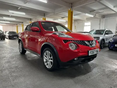 Used Nissan Juke N-Connecta 110 HP (80 kW) 2017 Red SUV